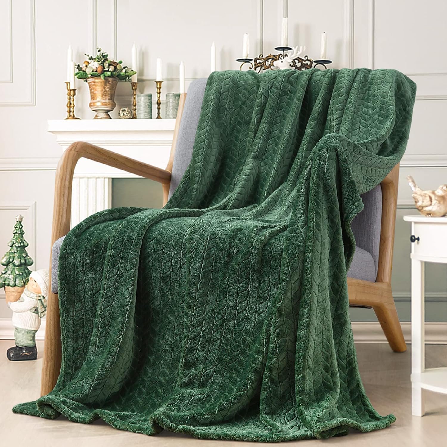 Fleece Throw Blankets, Super Soft Flannel  for Adults, Washable Lightweight Blanket for Couch Sofa Bed Office, Warm Plush Blankets for All Season (50"×60", Green)